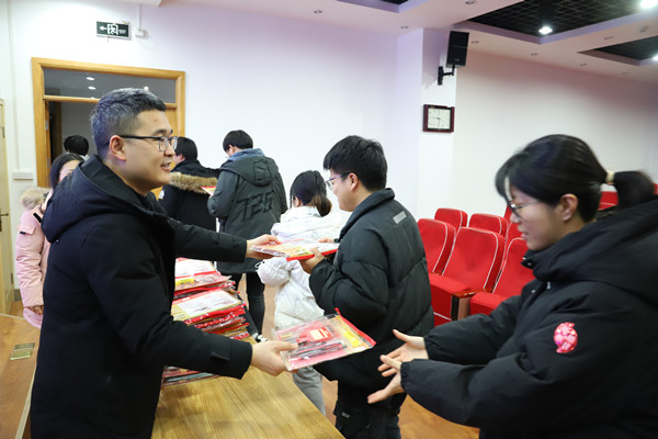 6679d0bf41e0466aa5809b1838d138da.jpg 冯来顺发文具2_副本.jpg