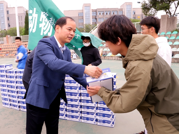 1b7e47a9f17b4aaaae89ea2e84f31e88.jpg IMG_4625(1).jpg